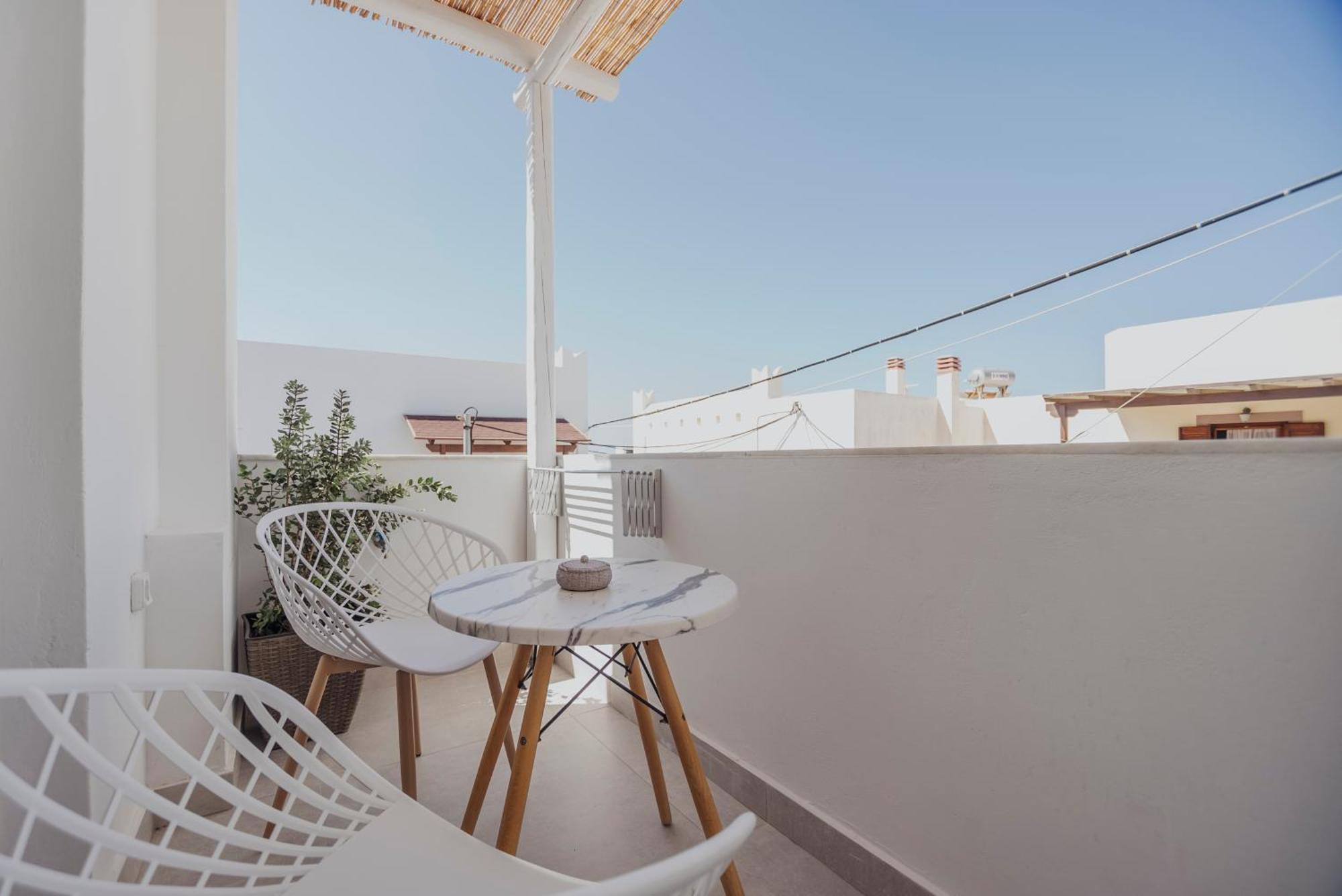Aparthotel Golden Bird'S à Naxos City Extérieur photo